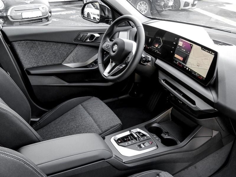 Neu BMW 116 122 PS (89 kW) 2026 Schwarz Kleinwagen