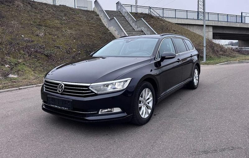 Schwarz Gebraucht 2019 VW Passat Kombi | 18.900 € (Fairer Preis) - Bild 1/4