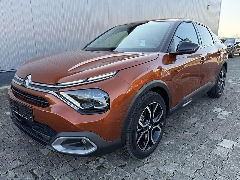 Gebraucht Citroën e-C4 Shine 100 kW (136 PS) 2021 Orange Limousine