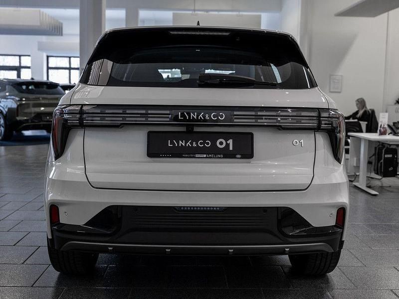 Neu Lynk & Co 01 280 PS (205 kW) 2026 Crystal white SUV