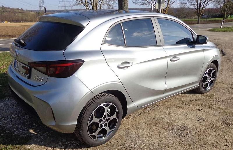 Gebraucht MG MG3 Luxury 197 PS (144 kW) 2025 Silber Kleinwagen