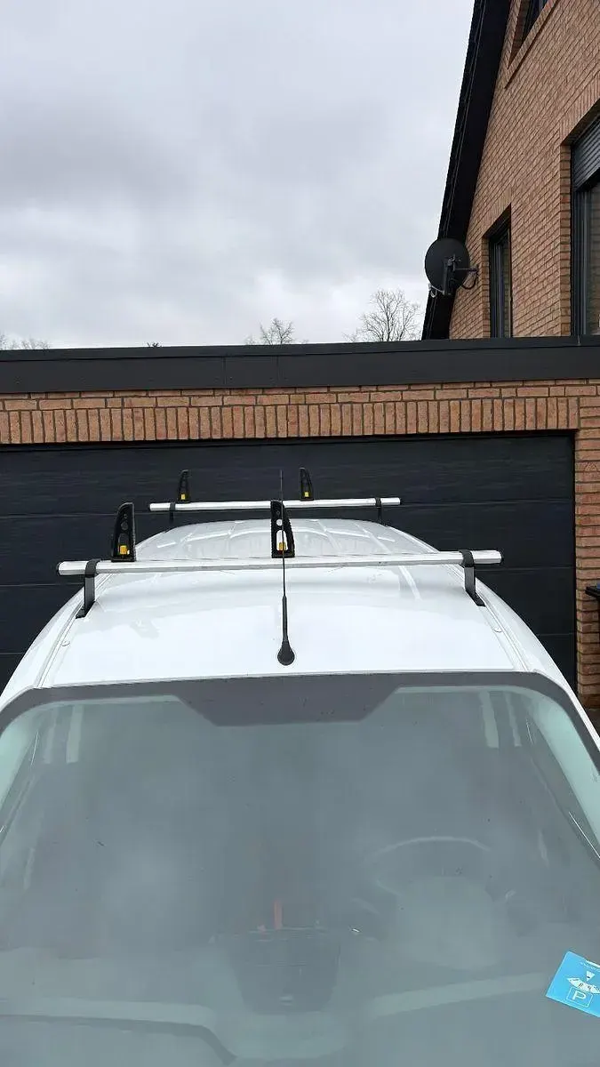 Gebraucht Ford Transit 102 PS (75 kW) 2020 Weiß Van / Kleinbus