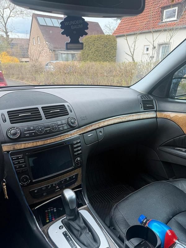 Gebraucht Mercedes E280 190 PS (139 kW) 2005 Schwarz Kombi