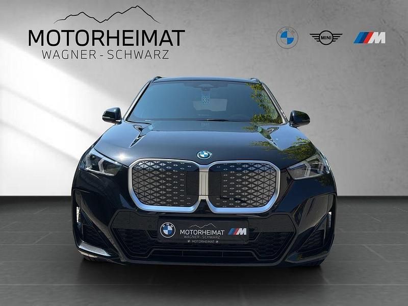 Gebraucht BMW iX1 Performance 150 kW (204 PS) 2025 Schwarz SUV