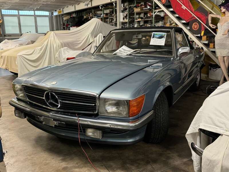 Silber Gebraucht 1972 Mercedes SL350 Cabrio | 28.000 € - Bild 1/4