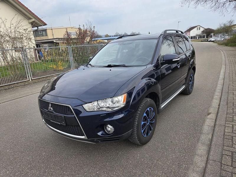 Gebraucht Mitsubishi Outlander Instyle 156 PS (114 kW) 2012 Blau SUV