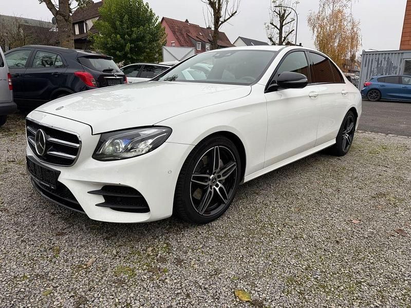 Gebraucht Mercedes E300 AMG 245 PS (180 kW) 2020 Polarweiss Limousine