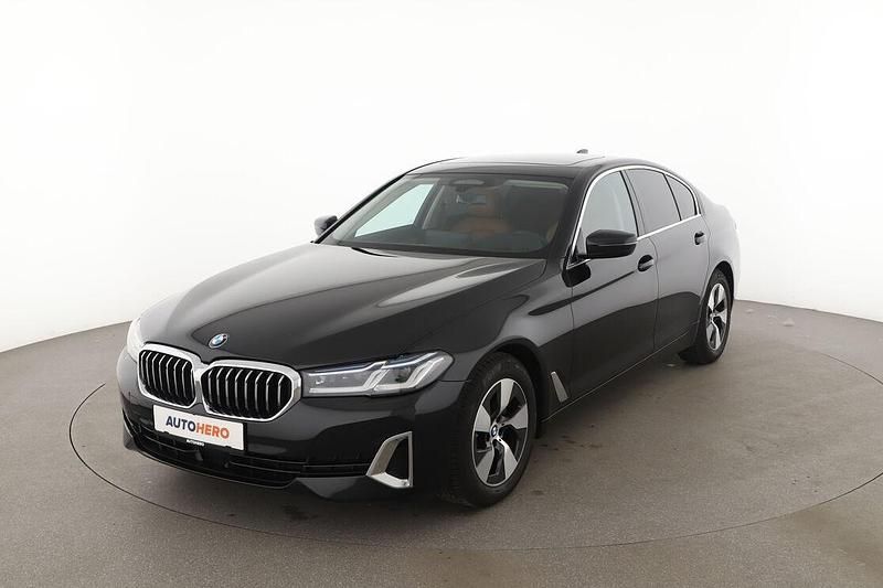 Schwarz Gebraucht 2021 BMW 520 Luxury Line Limousine | 33.470 € (Guter Preis) - Bild 1/3