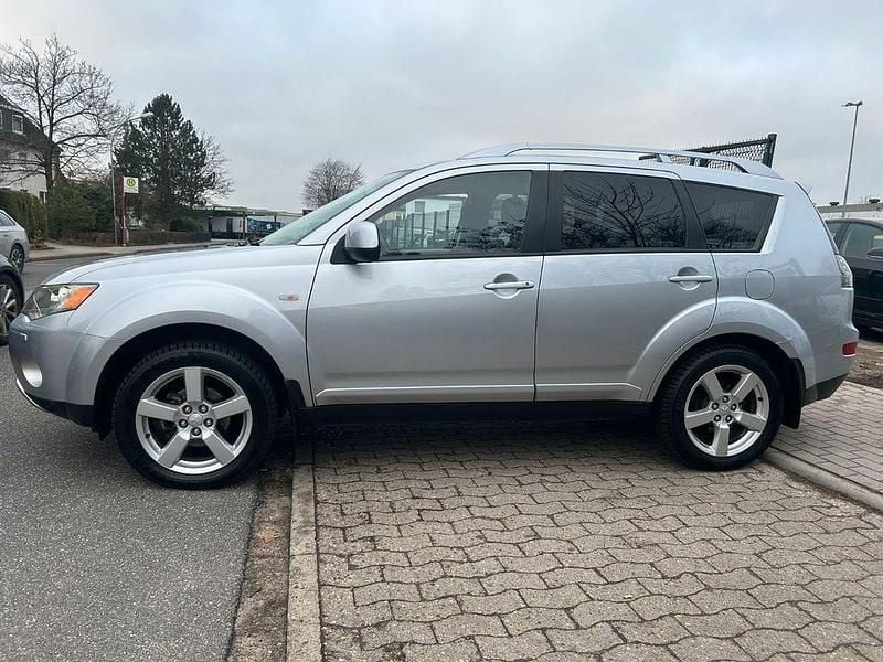 Gebraucht Mitsubishi Outlander Invite 140 PS (102 kW) 2010 Grau SUV