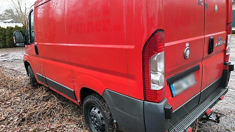 Gebraucht Fiat Ducato 116 PS (85 kW) 2013 Rot Van