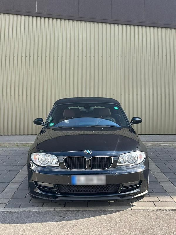 Gebraucht BMW 120 Cabriolet 178 PS (130 kW) 2009 Schwarz Cabrio