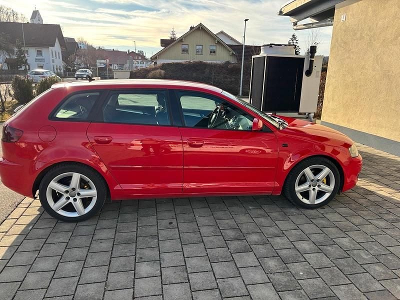 Gebraucht Audi A3 140 PS (102 kW) 2007 Rot Kleinwagen