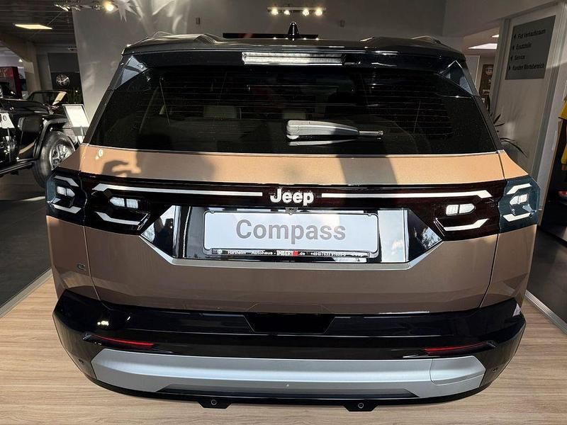 Gebraucht Jeep Compass 156 kW (213 PS) 2026 Braun SUV