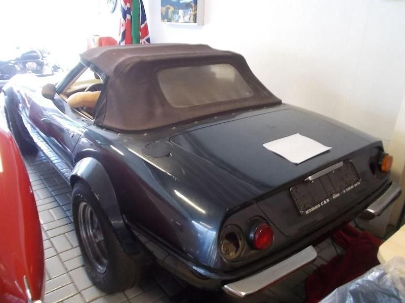 Second-hand Corvette C3 125 CP (91 kW) 1990 Negru Cabrio