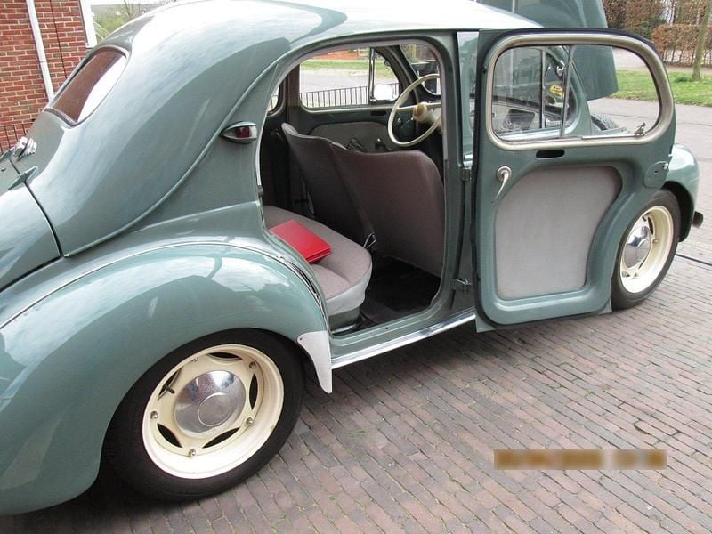 Second-hand Renault 4CV 45 CP (33 kW) 1955 Verde Hatchback