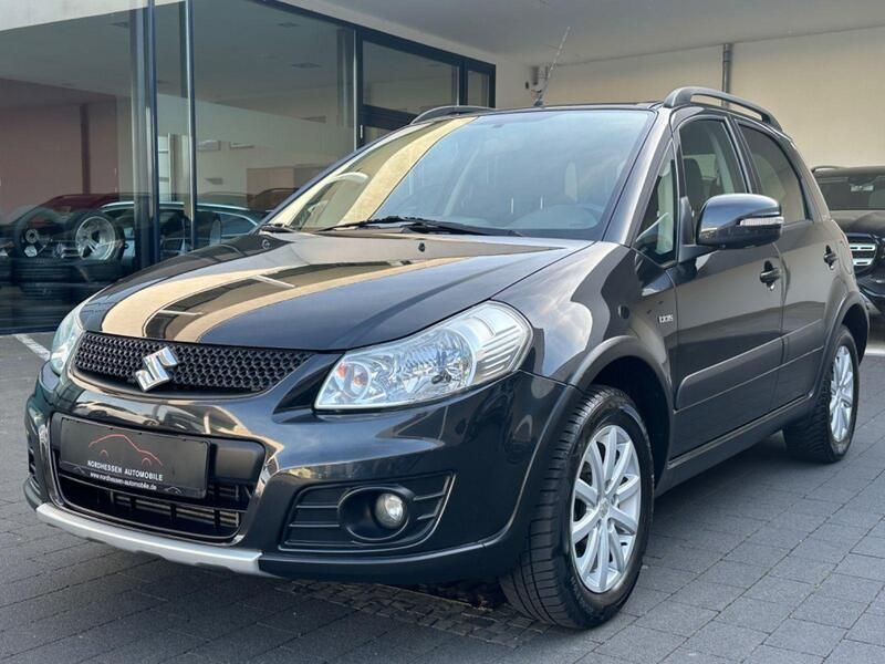Schwarz Gebraucht 2011 Suzuki SX4 Style Kleinwagen | 5.980 € (Fairer Preis) - Bild 1/4