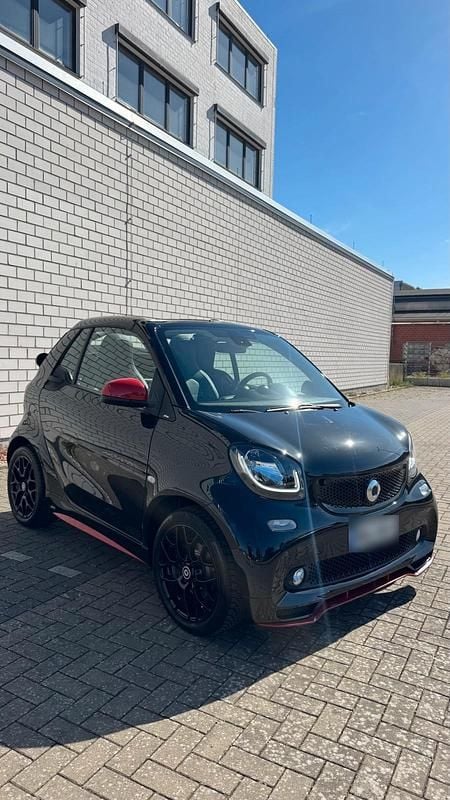 Gebraucht Smart ForTwo Cabrio Brabus 90 PS (66 kW) 2017 Schwarz Cabrio