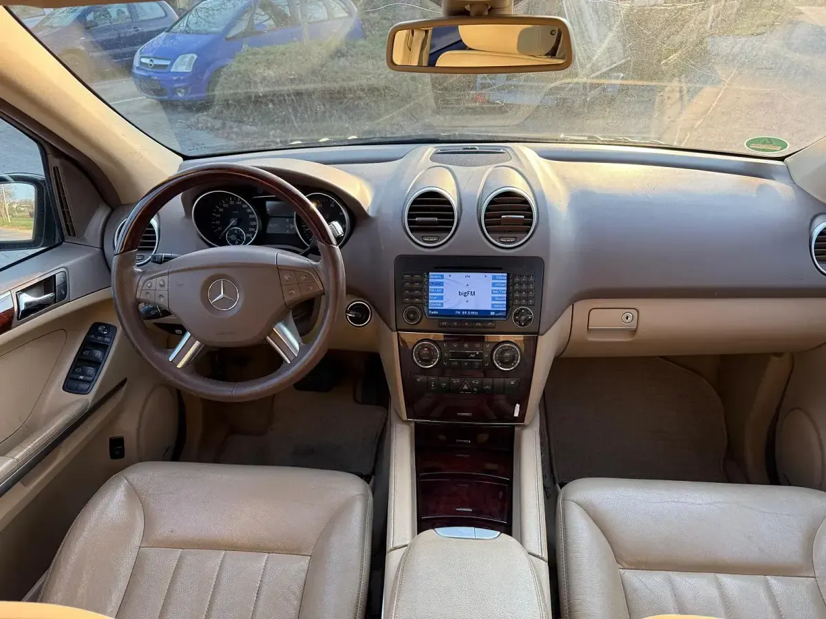 Gebraucht Mercedes ML500 306 PS (225 kW) 2005 Schwarz SUV