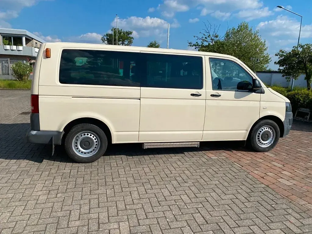Gebraucht VW Caravelle 102 PS (75 kW) 2012 Van