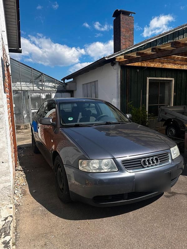 Second-hand Audi A3 101 CP (74 kW) 2001 Gri Hatchback