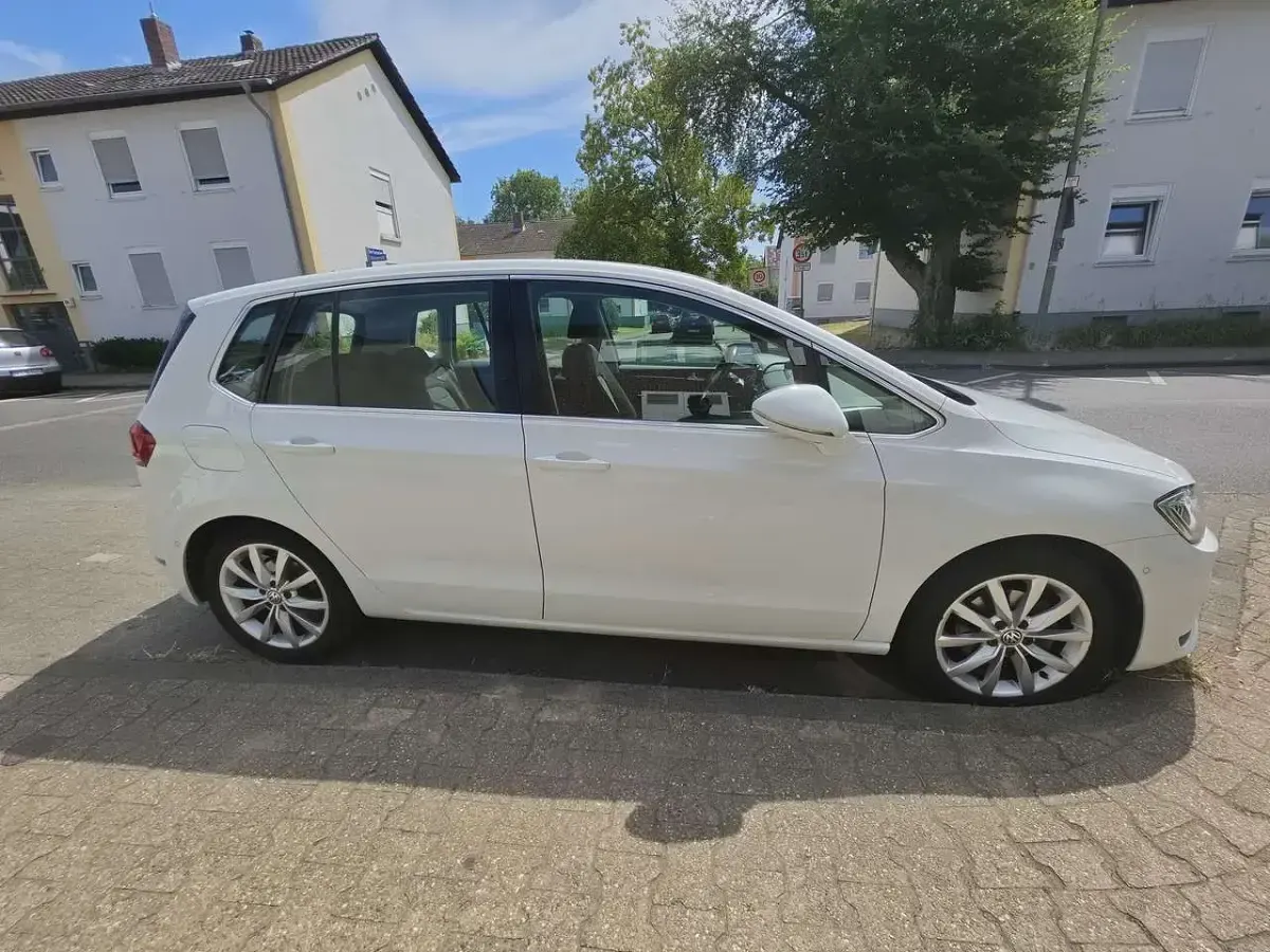 Gebraucht VW Golf VII Highline 150 PS (110 kW) 2018 Kombi