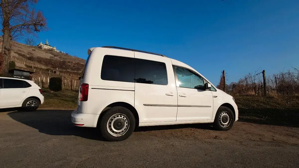 Gebraucht VW Caddy Trendline 102 PS (75 kW) 2019 Weiß Van / Kleinbus