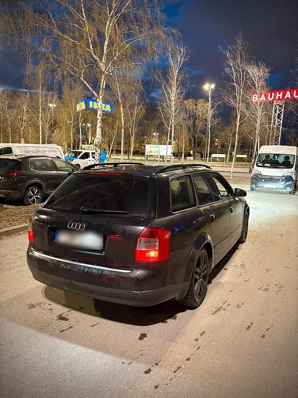 Gebraucht Audi A4 115 PS (84 kW) 2003 Schwarz Kombi