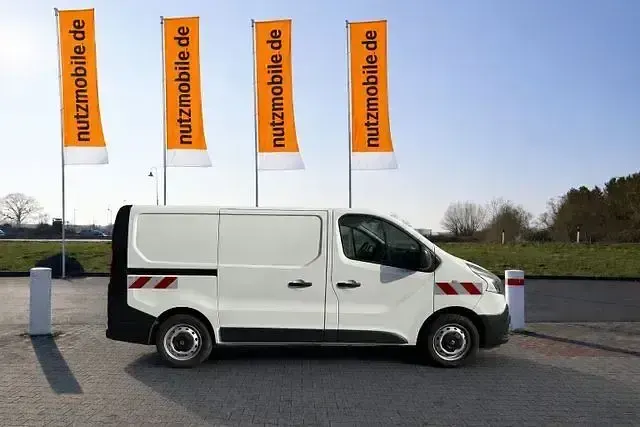 Gebraucht Renault Trafic Komfort 125 PS (91 kW) 2019 Weiß Van / Kleinbus