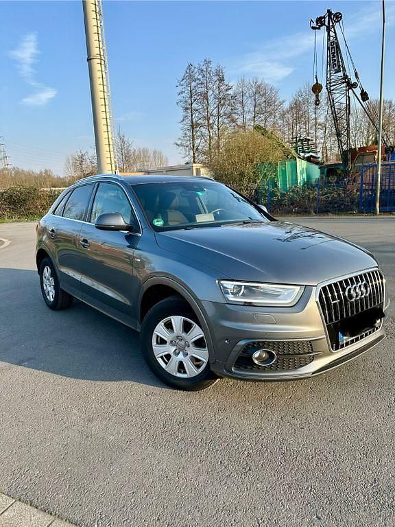 Gebraucht Audi Q3 Sport 177 PS (130 kW) 2012 Grau SUV