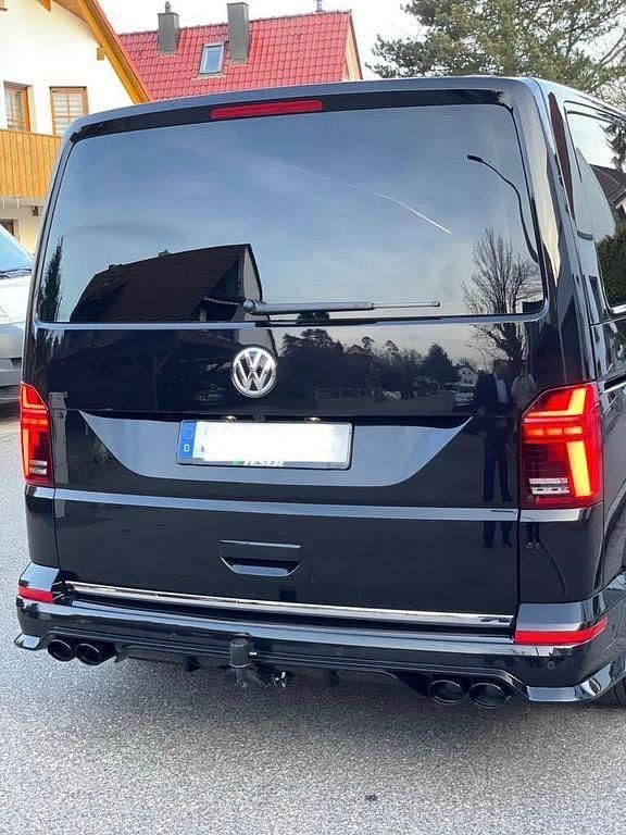 Gebraucht VW Multivan Sport 199 PS (146 kW) 2021 Schwarz Van