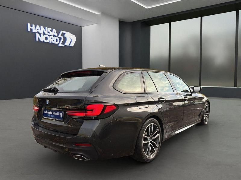 Gebraucht BMW 520 Performance 190 PS (139 kW) 2022 Grau / sophistograu (metallic) Kombi