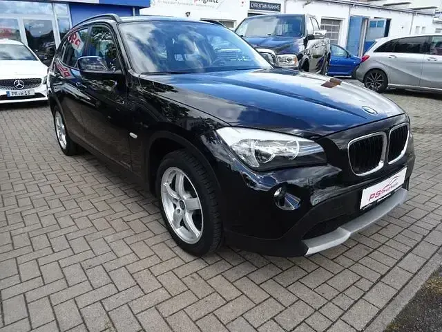 Gebraucht BMW X1 Sport Line 150 PS (110 kW) 2012 Schwarz SUV