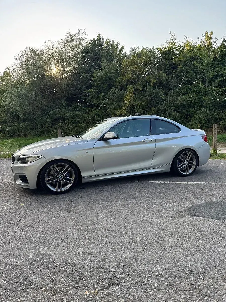 Gebraucht BMW 225 M Sport 224 PS (164 kW) 2016 Silber Coupé