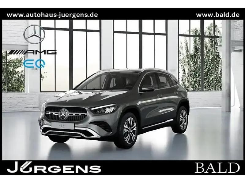 Gebraucht Mercedes GLA250 Progressive 163 PS (119 kW) 2025 Grau metalliclack mountaingrau SUV