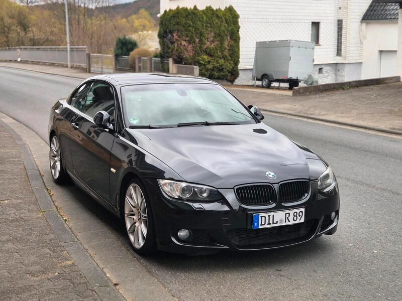 Schwarz Gebraucht 2009 BMW 320 Cabriolet M Sport Cabrio | 9.900 € (Superpreis) - Bild 1/4