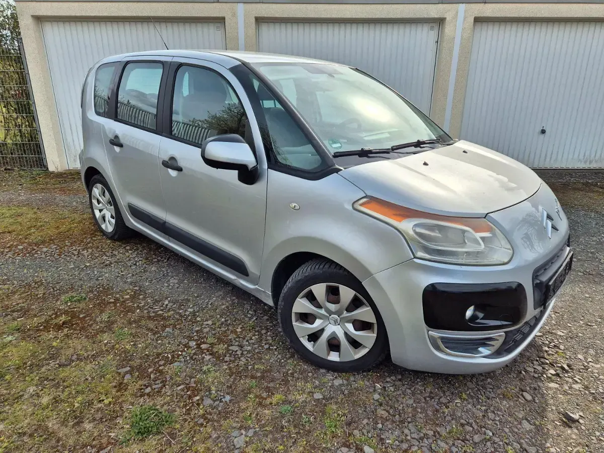 Usado Citroën C3 120 CV (88 kW) 2009 Plateado Monovolumen
