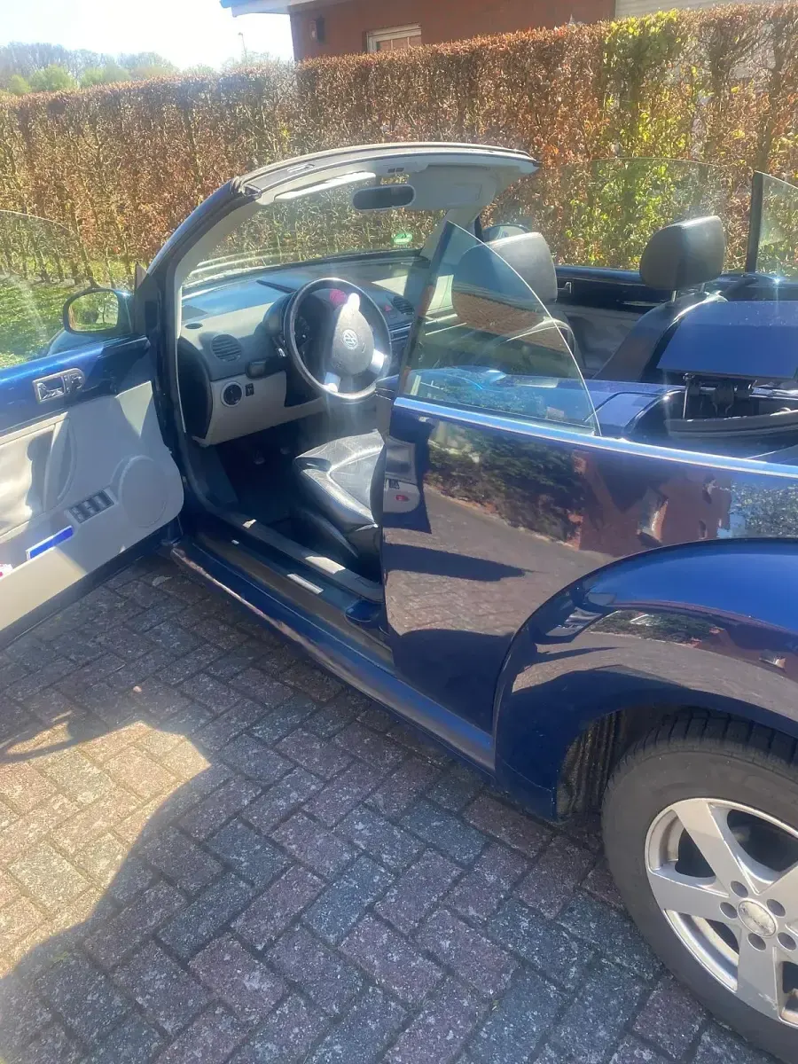 Gebraucht VW New Beetle 102 PS (75 kW) 2005 Blau Kleinwagen