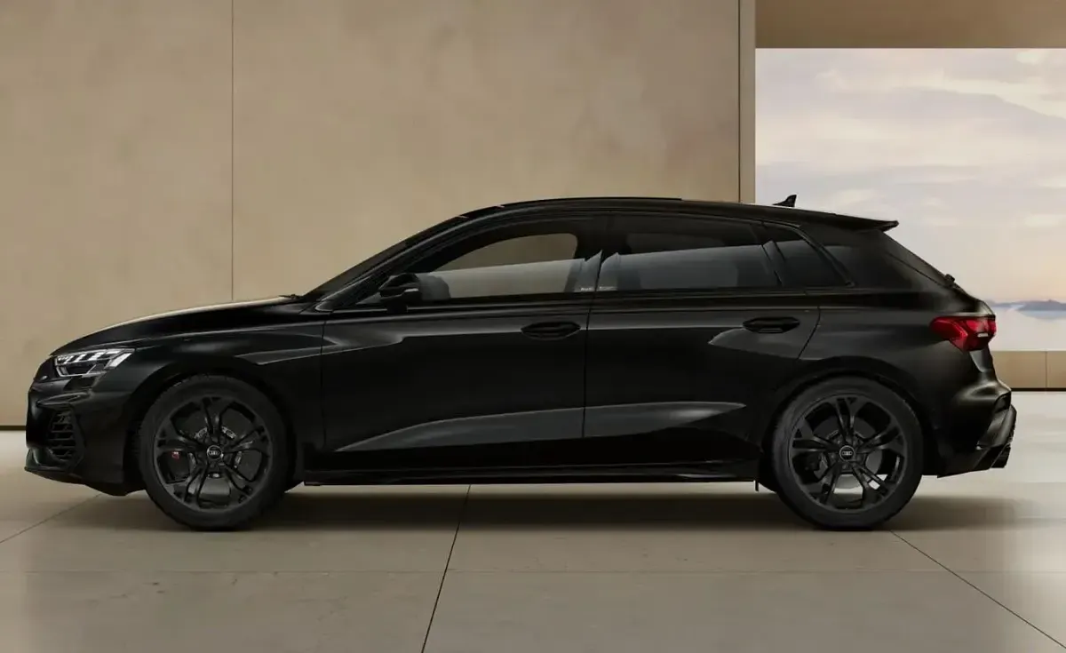 Neu Audi S3 333 PS (244 kW) 2026 Mythosschwarz metallic Limousine