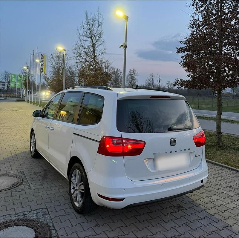 Gebraucht Seat Alhambra 140 PS (102 kW) 2013 Weiß Van / Kleinbus