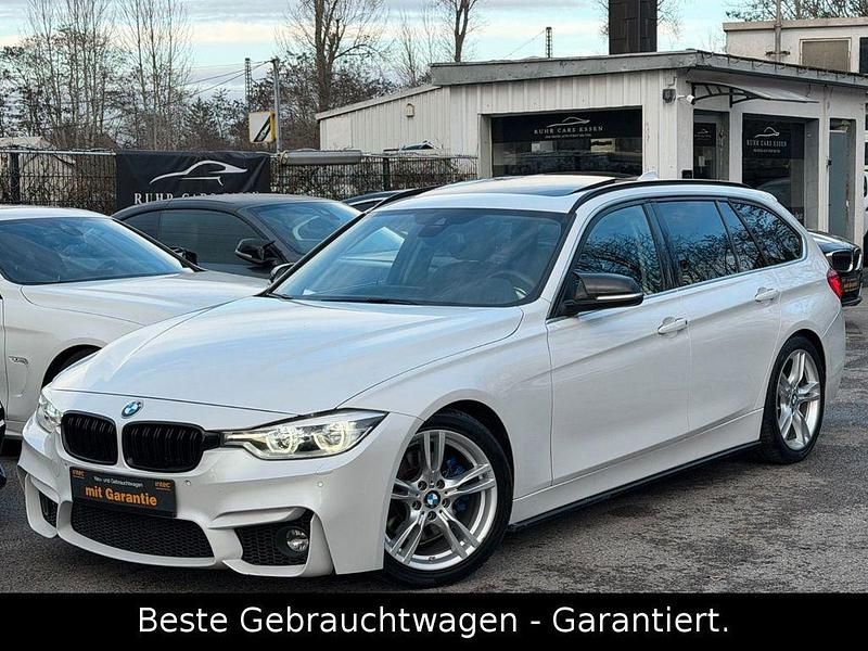 Gebraucht BMW 330 M Sport 252 PS (185 kW) 2018 Mineralweiß Kombi