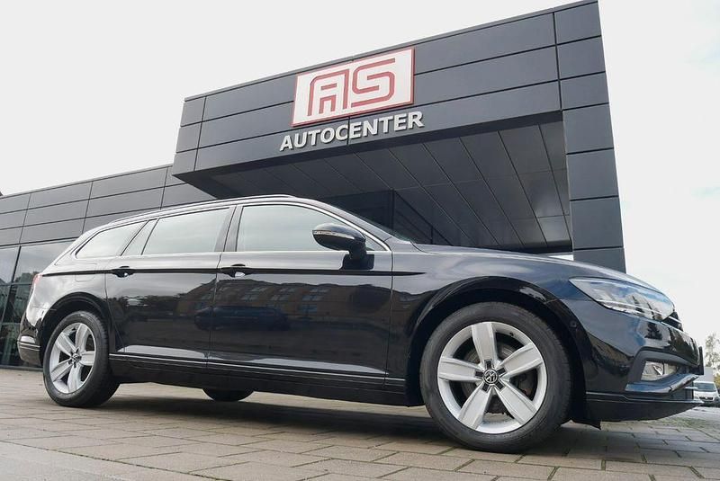 Schwarz Gebraucht 2019 VW Passat Business Kombi | 15.990 € (Guter Preis) - Bild 1/4
