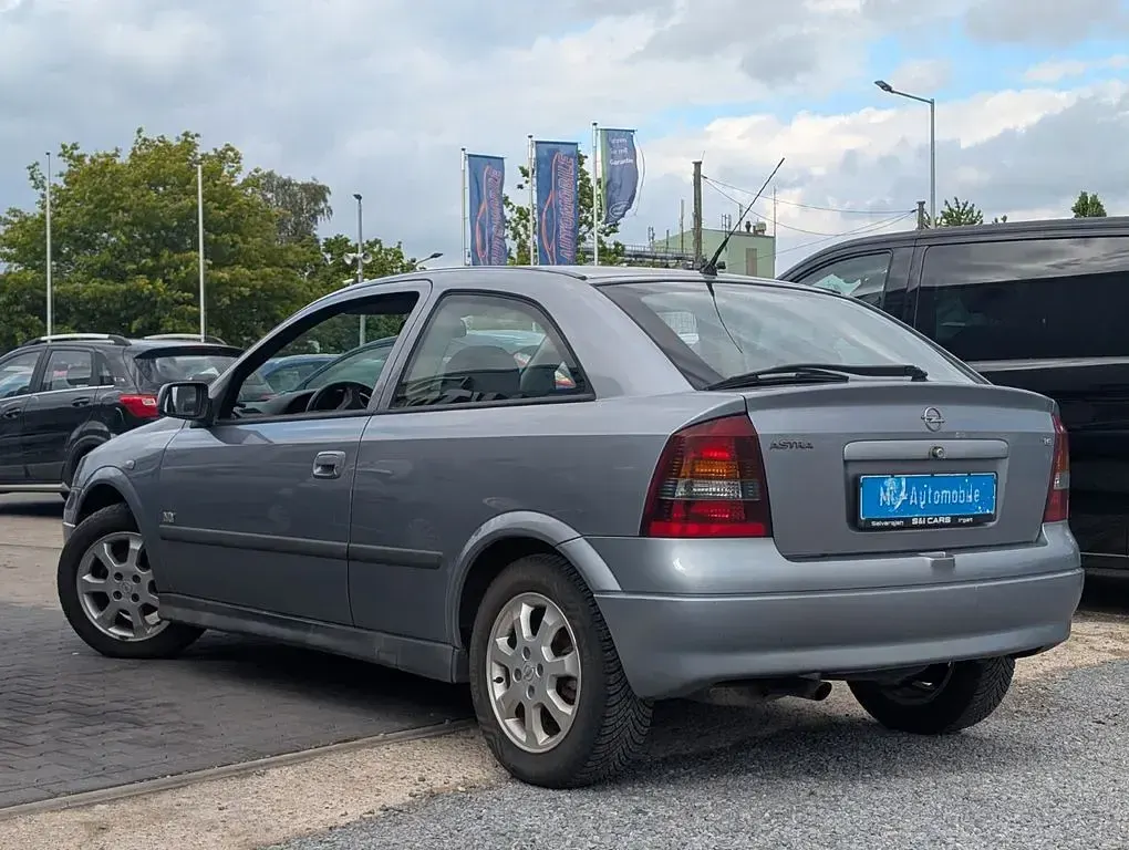 Gebraucht Opel Astra Njoy 84 PS (61 kW) 2003 Grau Kleinwagen