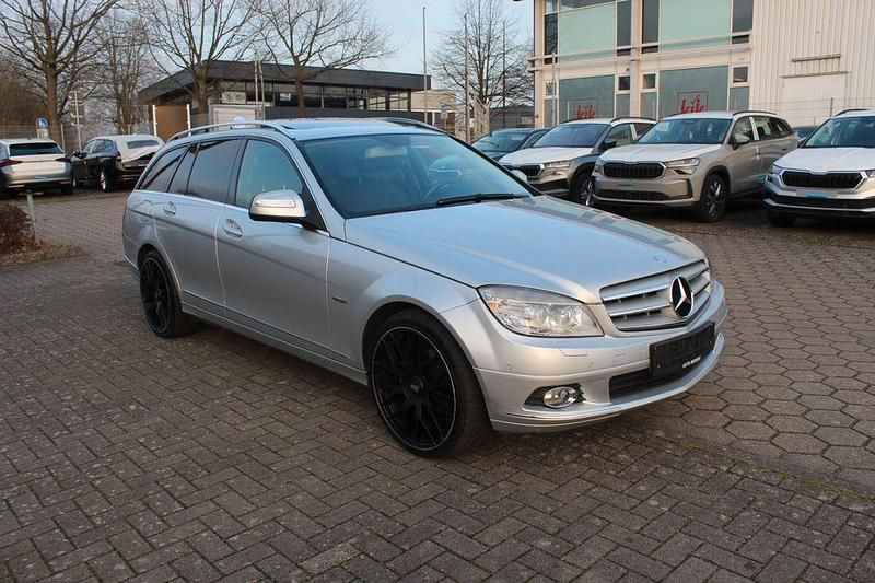 Gebraucht Mercedes C230 204 PS (150 kW) 2008 Silber Kombi