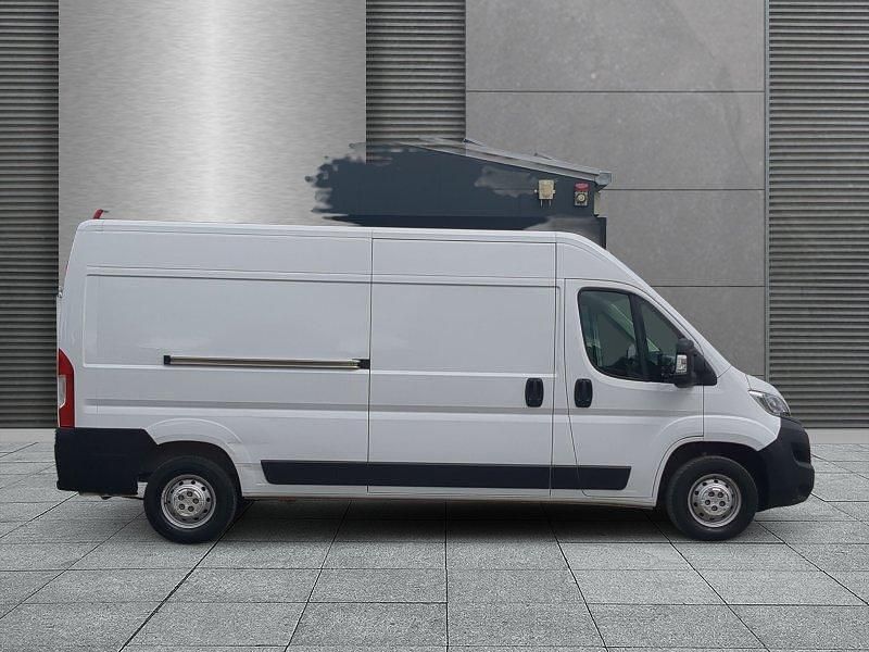 Weiß Gebraucht 2024 Opel Movano Edition Van | 22.610 € - Bild 1/4