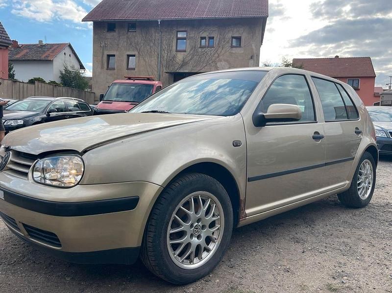 Gold Gebraucht 2001 VW Golf IV Limousine | 1.200 € (Guter Preis) - Bild 1/4