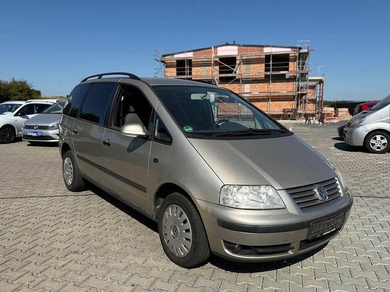 Beige Gebraucht 2006 VW Sharan Van / Kleinbus | 2.000 € (Fairer Preis) - Bild 1/4