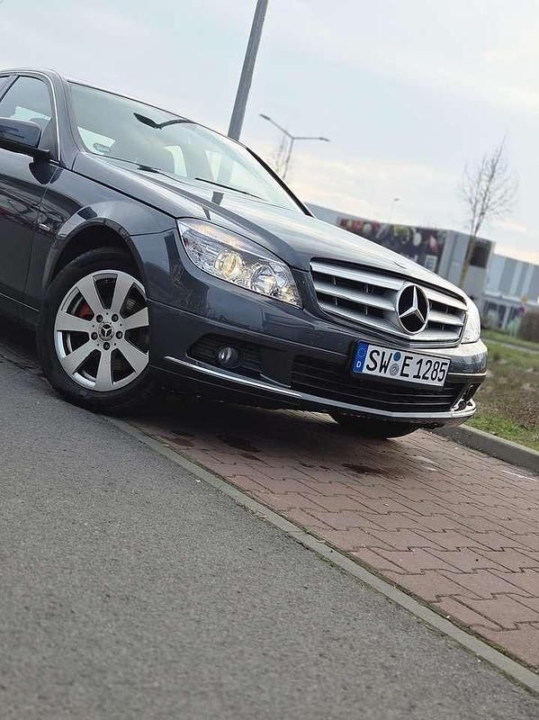 Gebraucht Mercedes 180 156 PS (114 kW) 2010 Limousine
