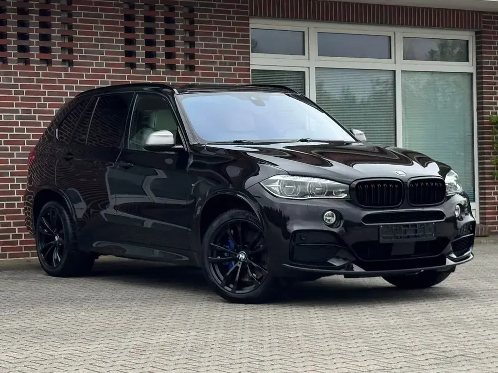 Gebraucht BMW X5 M50 Performance 381 PS (280 kW) 2017 Rubinschwarz metallic SUV