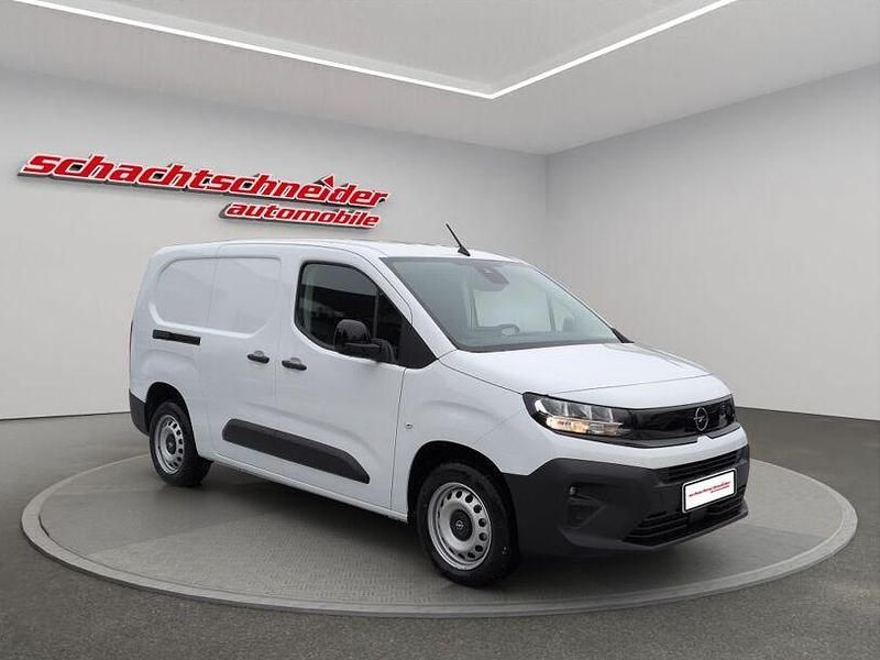 Neu Opel Combo 131 PS (96 kW) 2025 Weiss Limousine