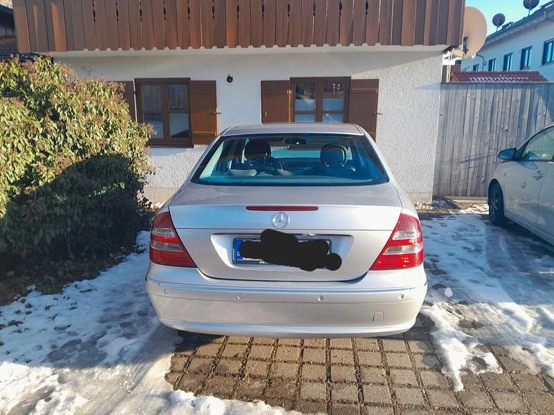 Gebraucht Mercedes E280 Avantgarde 231 PS (169 kW) 2006 Silber Limousine